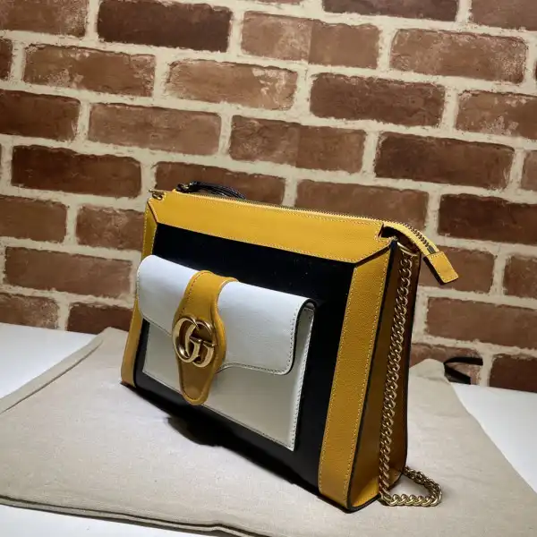 GUCCI Small shoulder bag with Double G