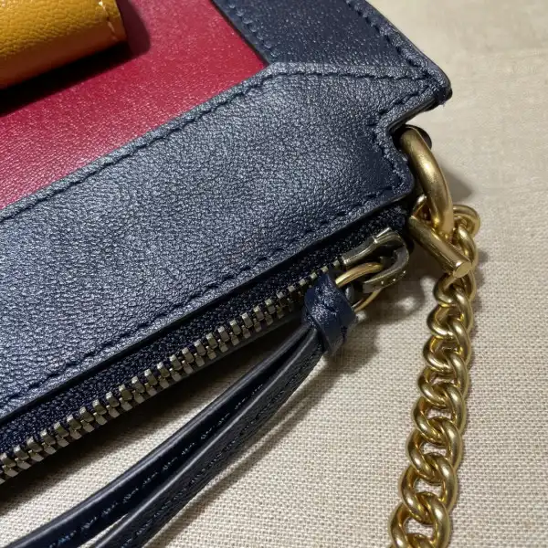 GUCCI Small shoulder bag with Double G