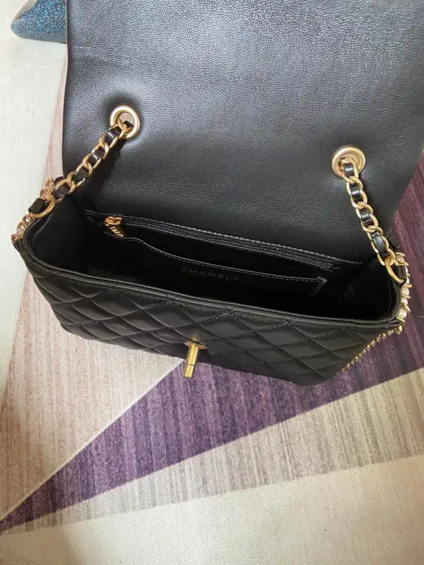 Firstbag Ru CHANEL FLAP BAG