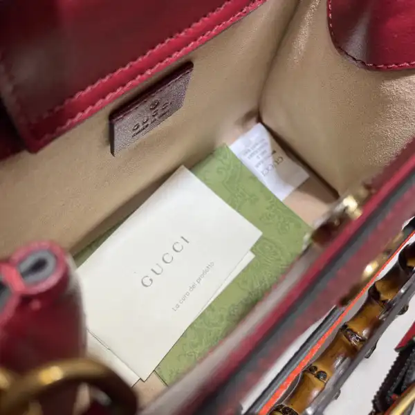 Firstbag Ru Gucci Diana mini tote bag