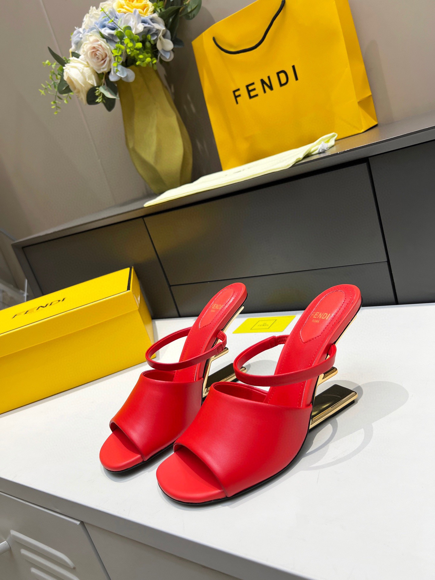 HOT SALE Fendi First