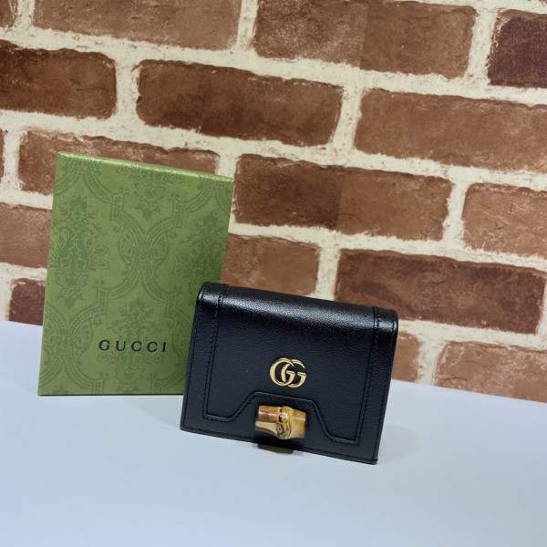 HOT SALE Gucci Diana card case wallet