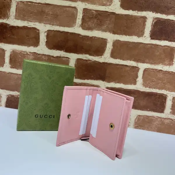 Gucci Diana card case wallet