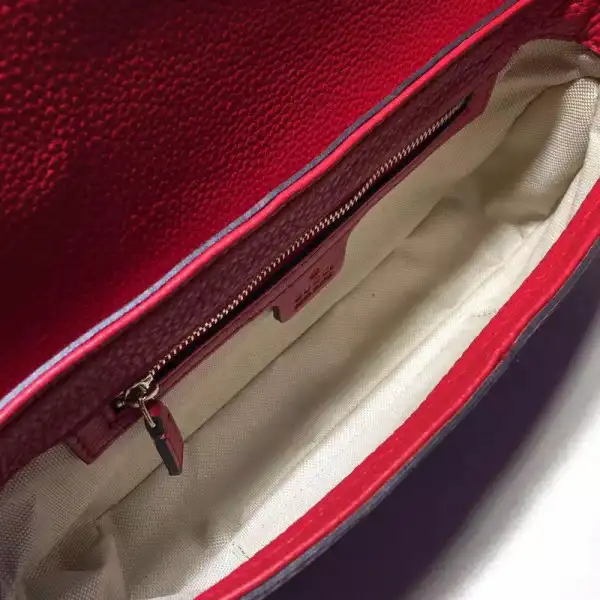 Cheap Gucci soho chain bag