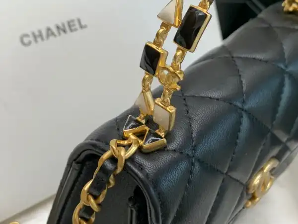 CHANEL CHANELUTCH WITH CHAIN