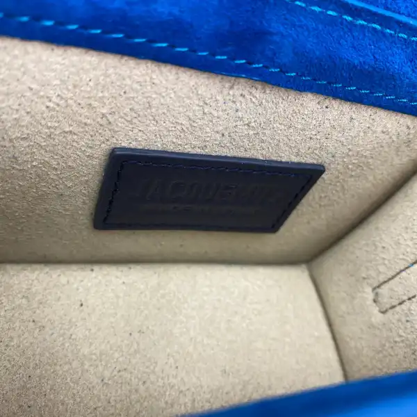 JACQUEMUS Le Chiquito Mini Bag