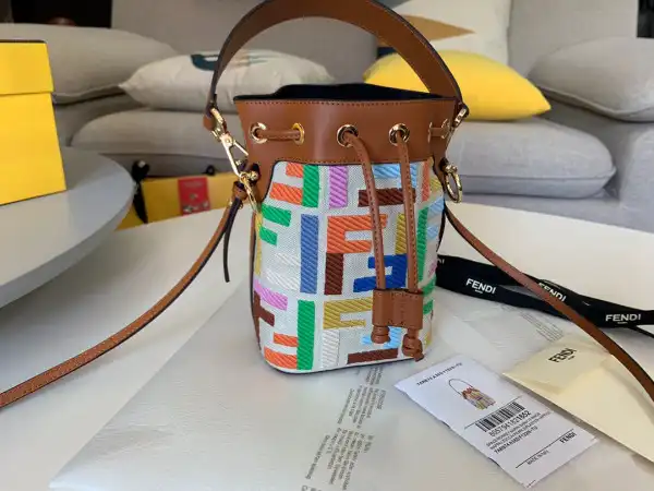 FENDI MON TRESOR-12*18*10CM