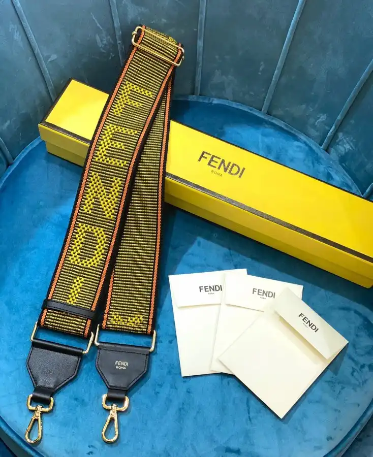 FENDI STRAP YOU