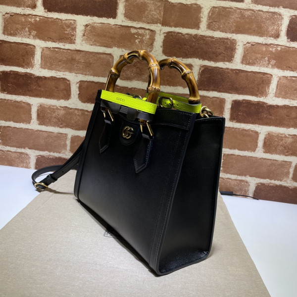 HOT SALE Gucci Diana small tote bag