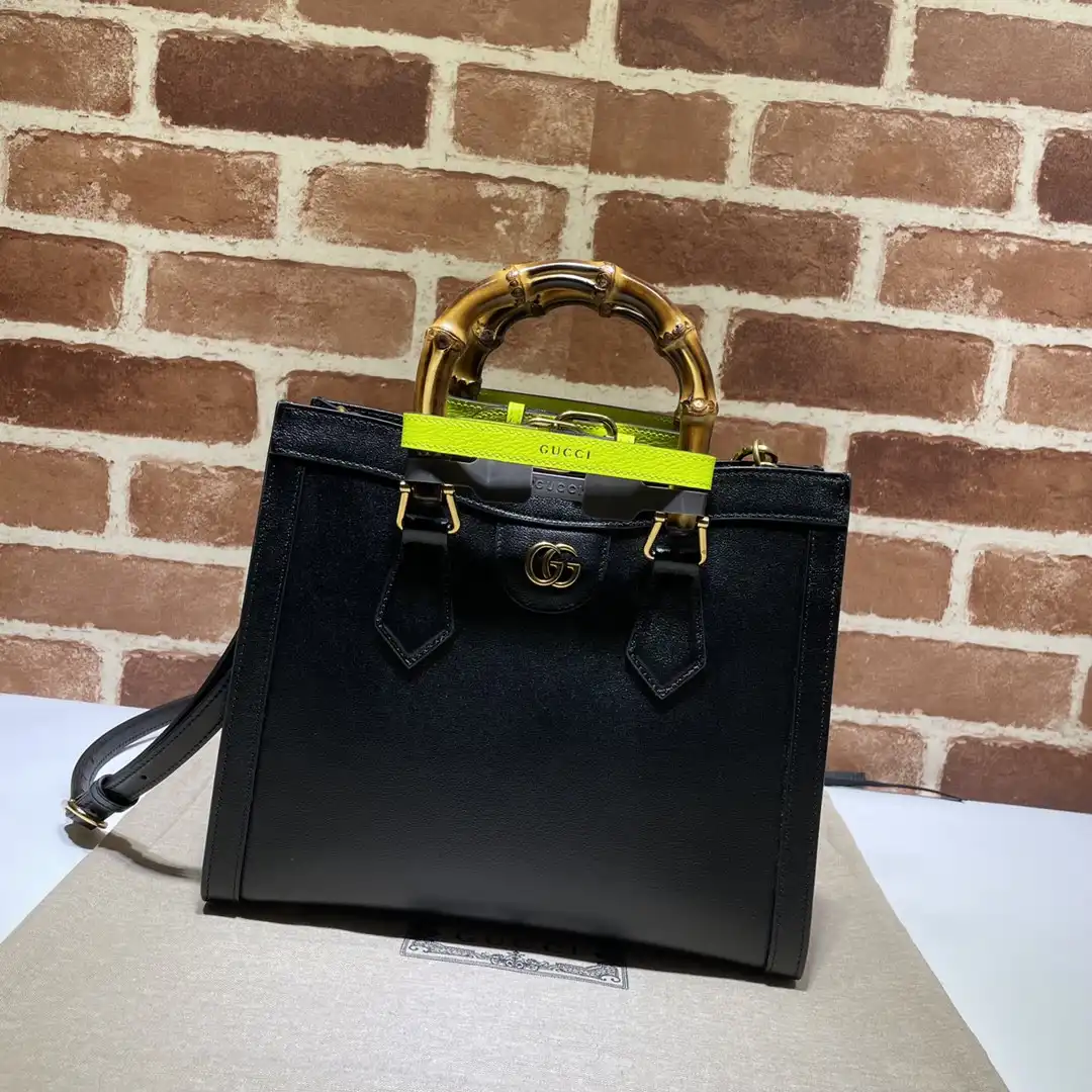 Firstbag Ru Gucci Diana small tote bag