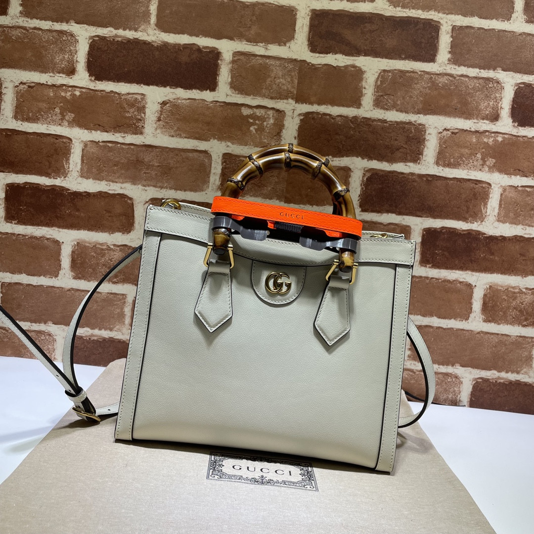 HOT SALE Gucci Diana small tote bag