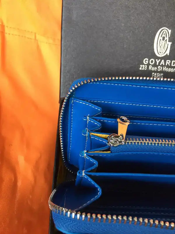 GOYARD ZIPPY WALLET