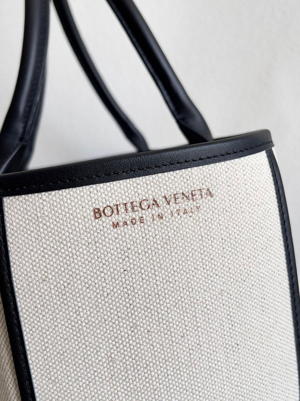 HOT SALE BOTTEGA VENETA Arco MEDIUM Tote