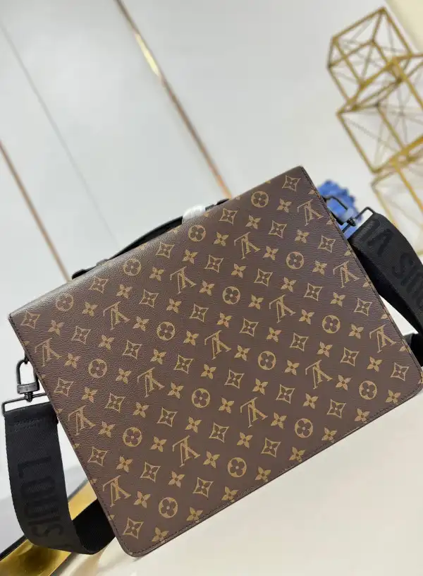 First bag ru LOUIS VUITTON S LOCK BRIEFCASE