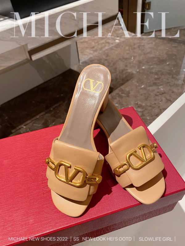 HOT SALE VALENTINO VLOGO SIGNATURE SLIDE SANDAL