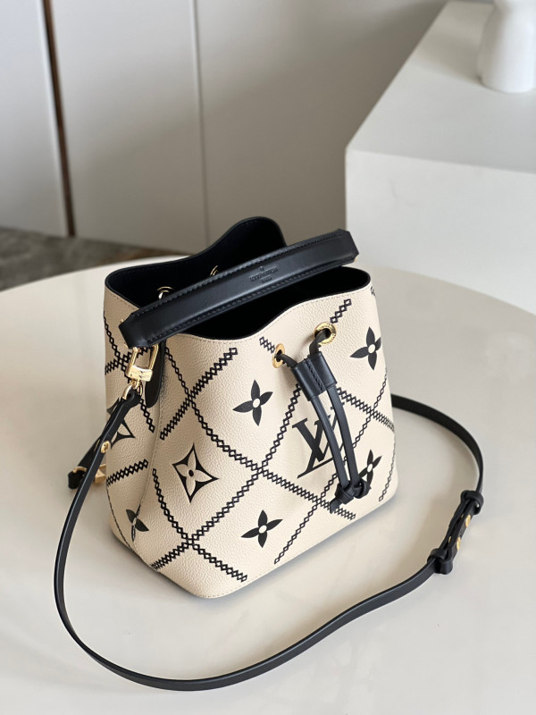 HOT SALE LOUIS VUITTON NÉONOÉ BB