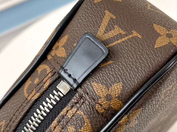 HOT SALE LOUIS VUITTON TOILETRY POUCH PM