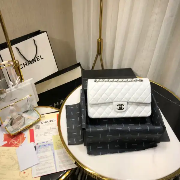 CHANEL FLAP BAG LAMBSKIN