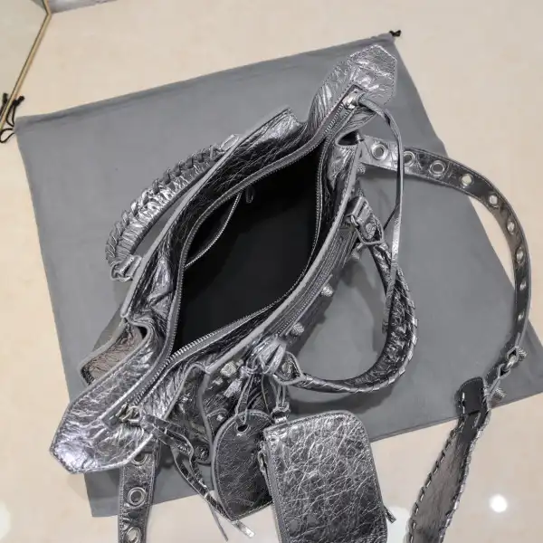 BALENCIAGA NEO CAGOLE XS HANDBAG