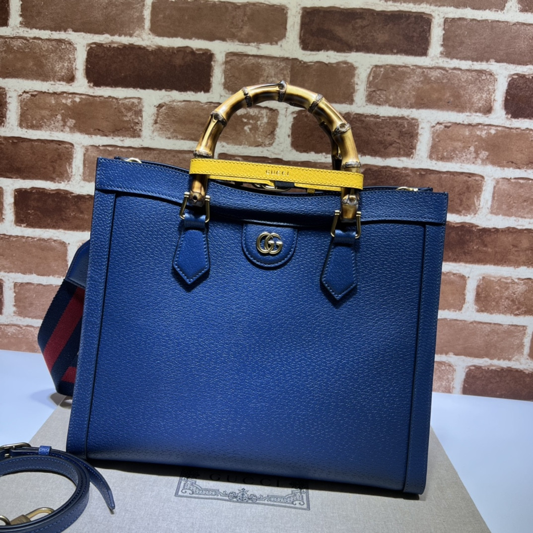 HOT SALE Gucci Diana medium tote bag