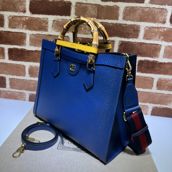 HOT SALE Gucci Diana medium tote bag