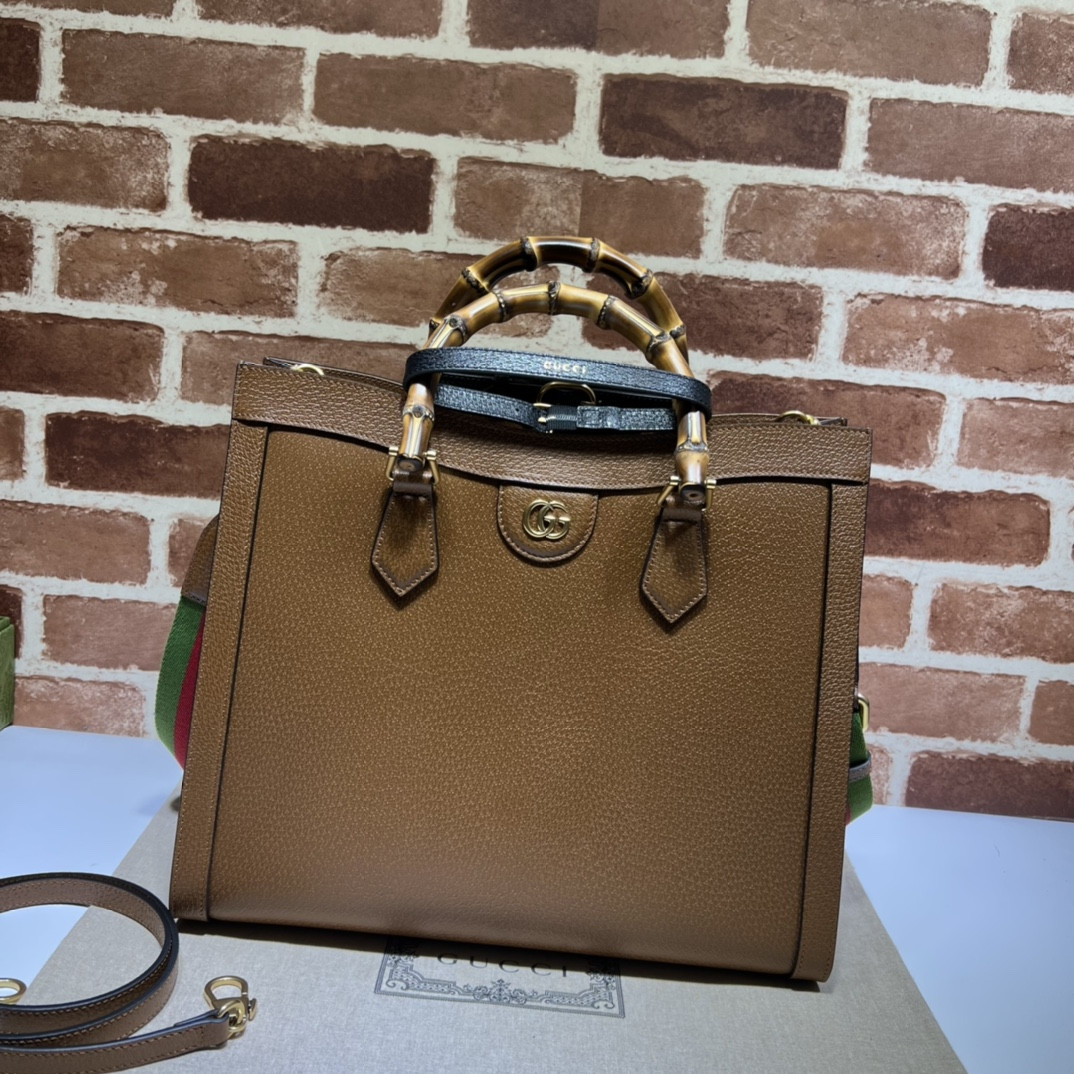 HOT SALE Gucci Diana medium tote bag