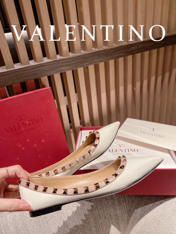 HOT SALE VALENTINO ROCKSTUD FLAT