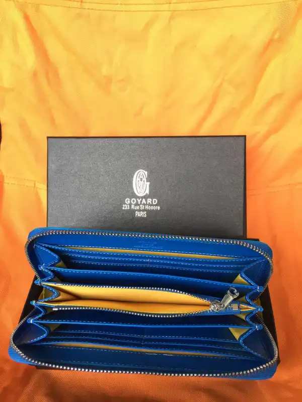 GOYARD ZIPPY WALLET