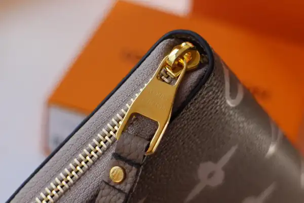 Aaa replica bags LOUIS VUITTON ZIPPY WALLET