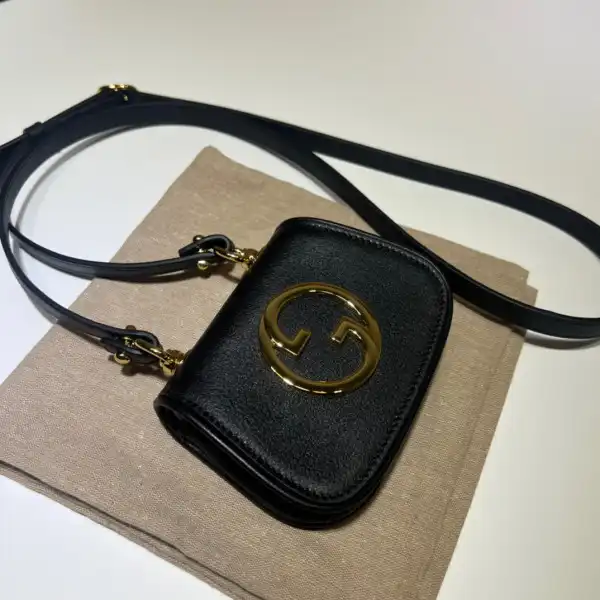 Gucci Blondie card case wallet