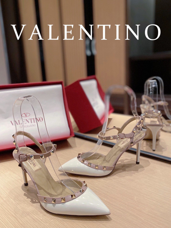 HOT SALE VALENTINO ROCKSTUD SANDAL