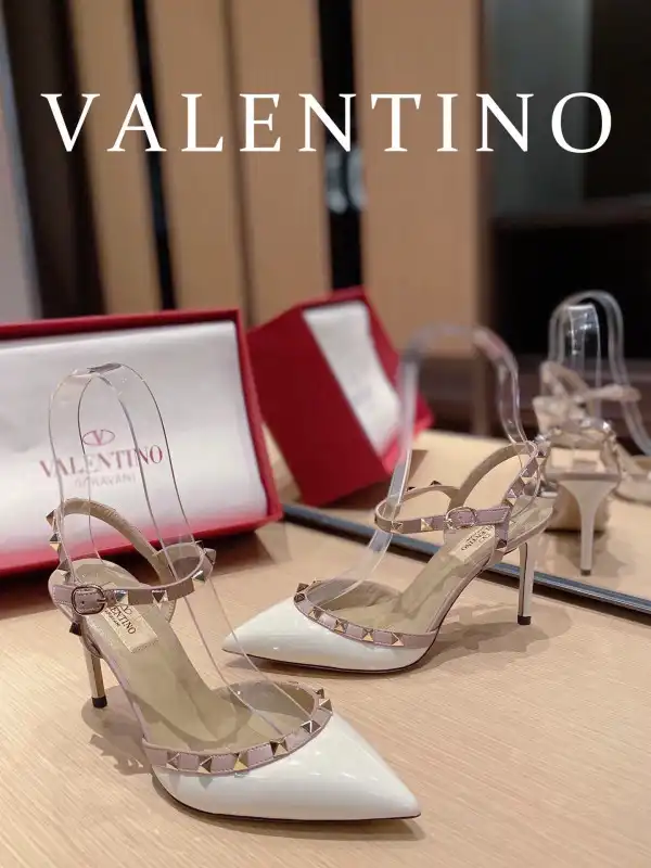 Bagsoffer VALENTINO ROCKSTUD SANDAL