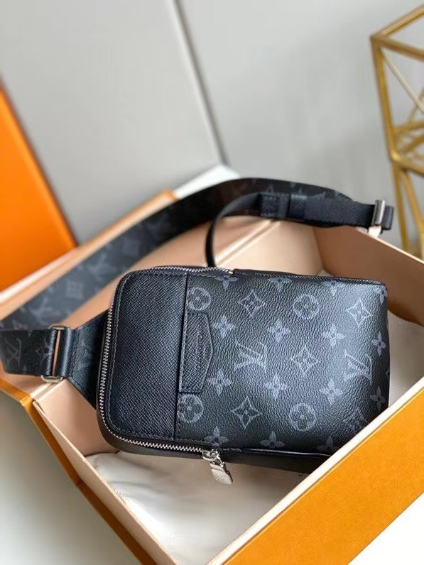 HOT SALE LOUIS VUITTON OUTDOOR SLINGBAG