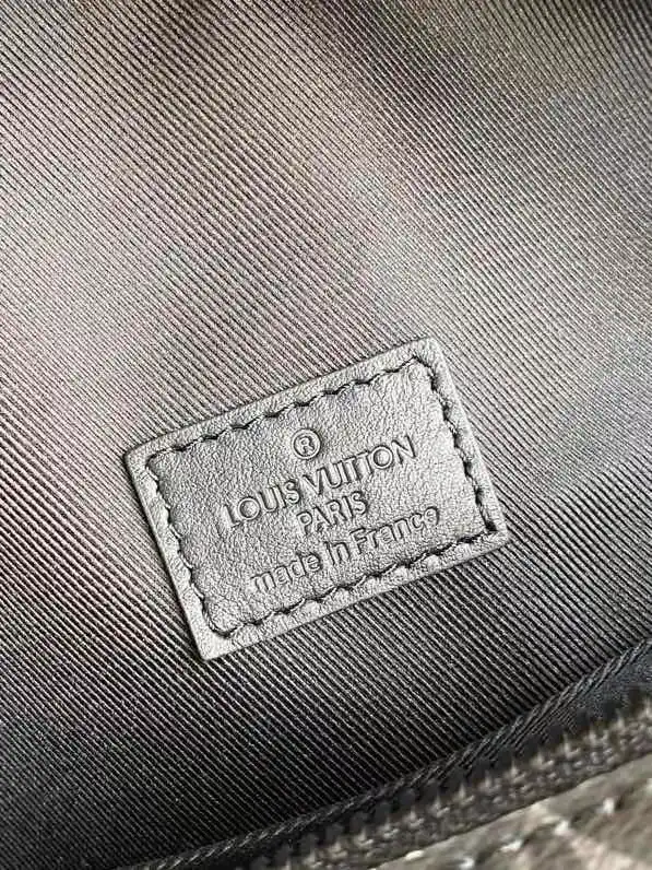 LOUIS VUITTON SOFT TRUNK