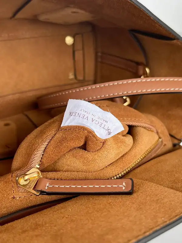 First bag ru BOTTEGA VENETA MINI ARCO