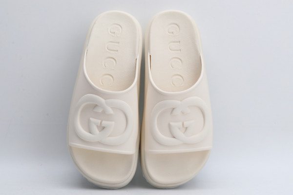 HOT SALE GUCCI slide with Interlocking G