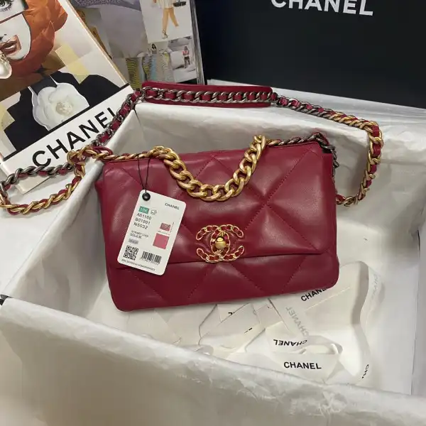 CHANEL 19 FLAP BAG