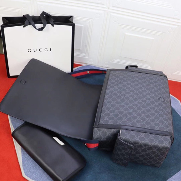 HOT SALE GUCCI GG Supreme diaper bag