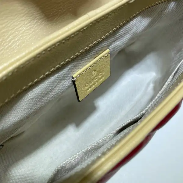 First bag ru GUCCI GG Marmont Mini Top Handle Bag