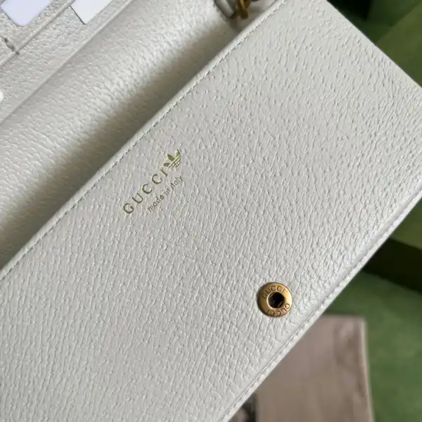 Bagsoffer yupoo Adidas x Gucci wallet with chain