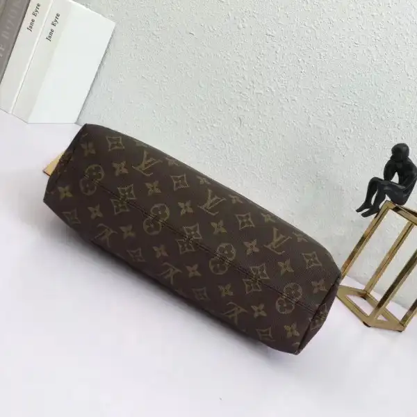 First bag ru Louis Vuitton GRACEFUL PM