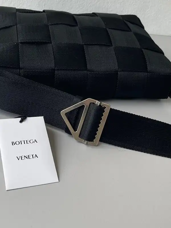 Bagsoffer BOTTEGA VENETA CASSETTE Webbing