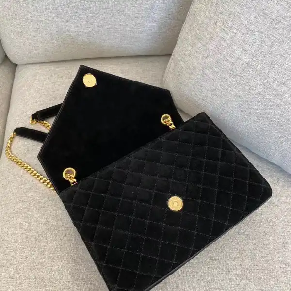 First bag ru YSL ENVELOPE MEDIUM BAG