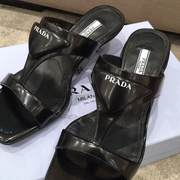 HOT SALE PRADA Brushed leather high-heeled thong sandals