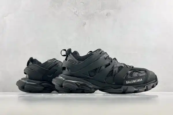 BALENCIAGA RUNNER SNEAKER