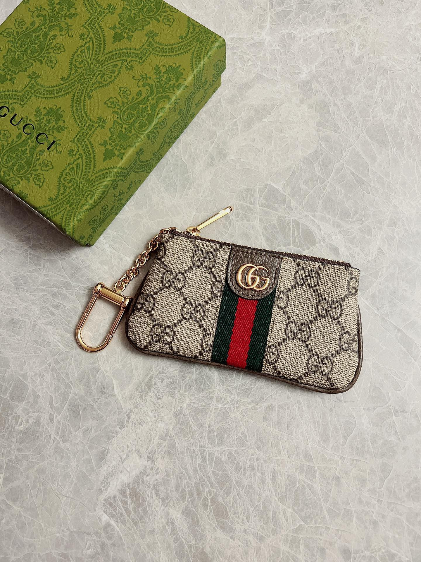 HOT SALE Gucci GG Marmont matelassé key case