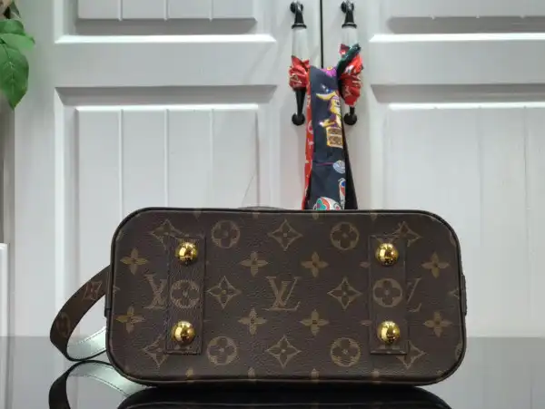 Frstbag ru LOUIS VUITTON ALMA BB