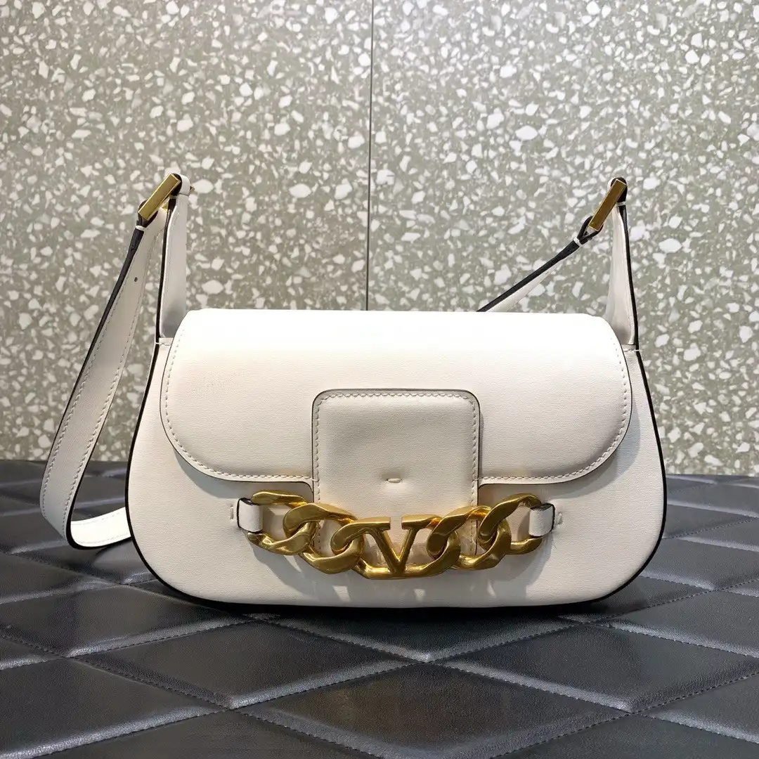 VALENTINO VLOGO CHAIN SHOULDER BAG IN CALFSKIN