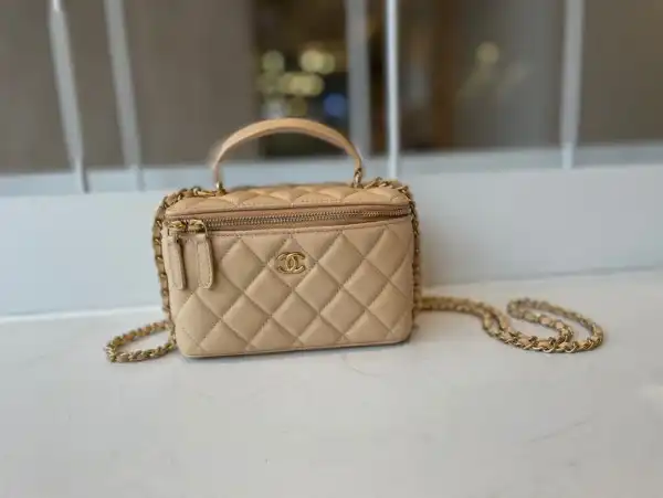 CHANEL VANITY CASE