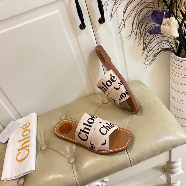 HOT SALE CHLOÉ woody flat mule